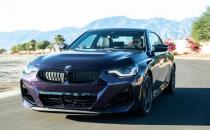 肌肉发达的2022 BMW M240i xDrive展现其赛车的一面