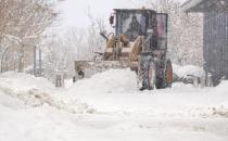 ​山东半岛积雪超过半米 济南最低气温可能跌破历史同期极值